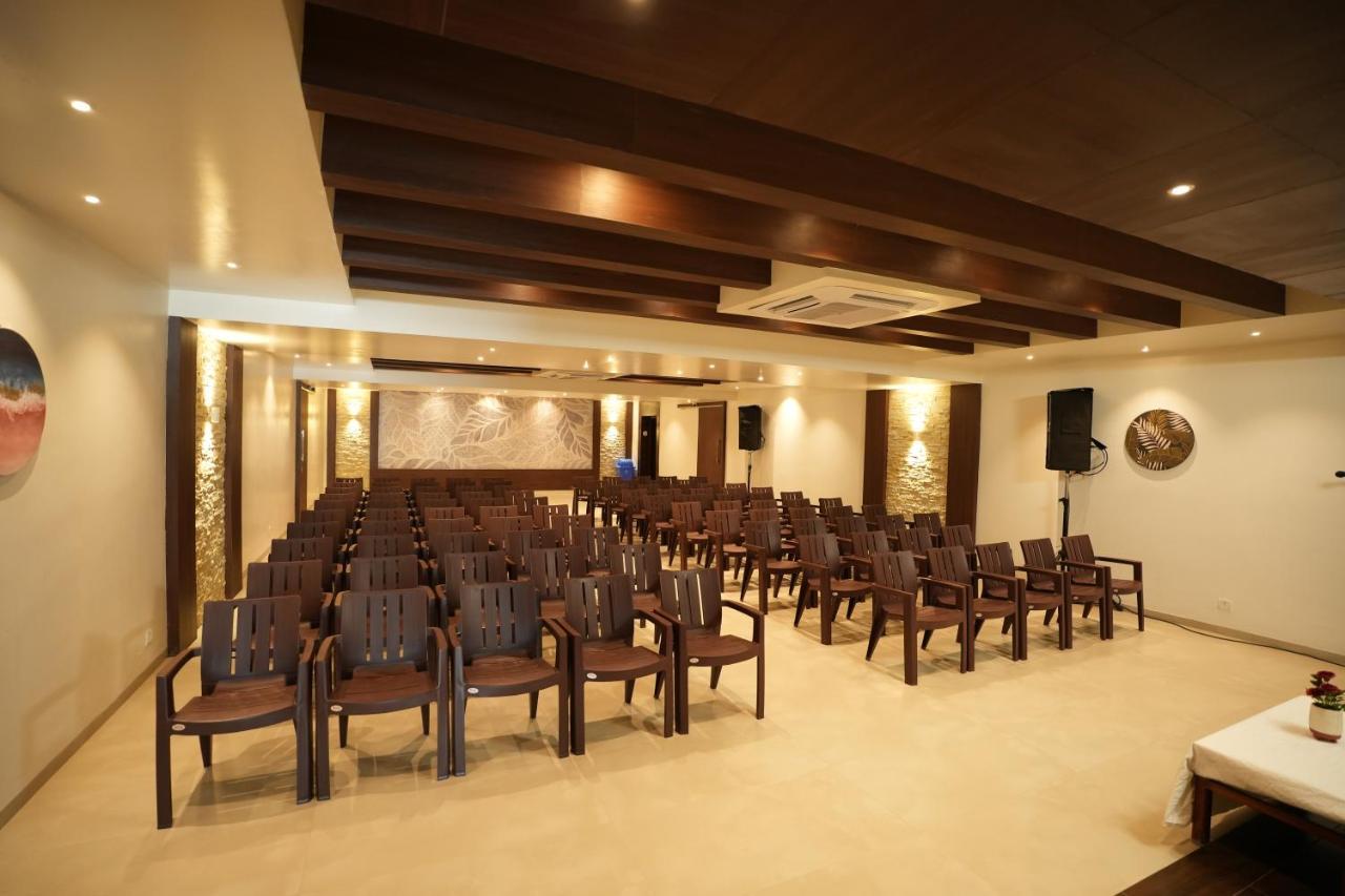 Hotel Sri Ambal Grand Virudunagar Exterior foto
