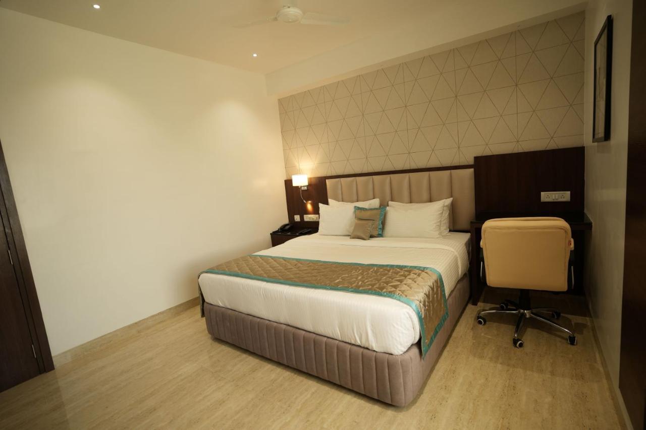 Hotel Sri Ambal Grand Virudunagar Exterior foto